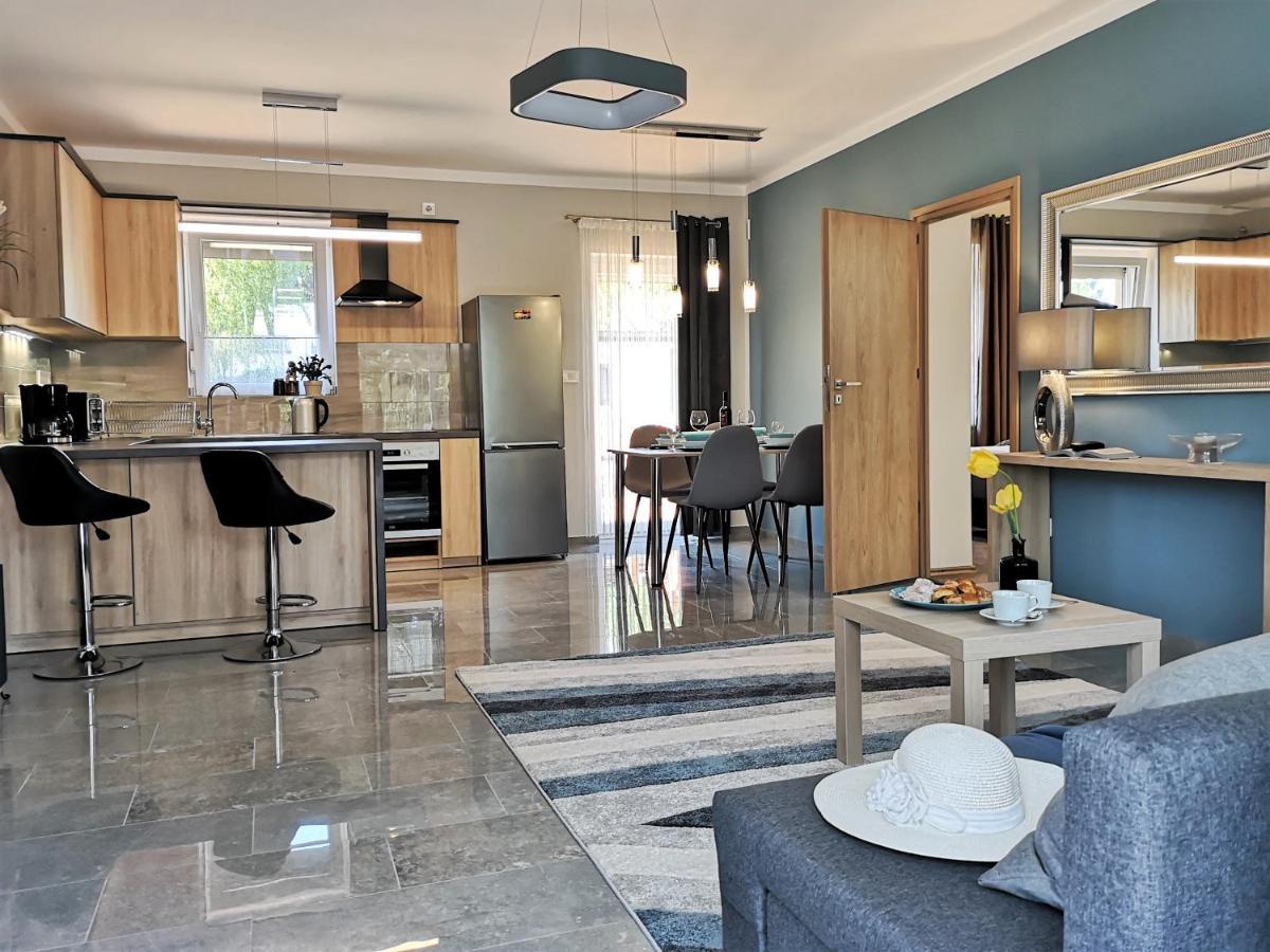 Otium Wellness Apartmanhaz Балатонакараттья Экстерьер фото