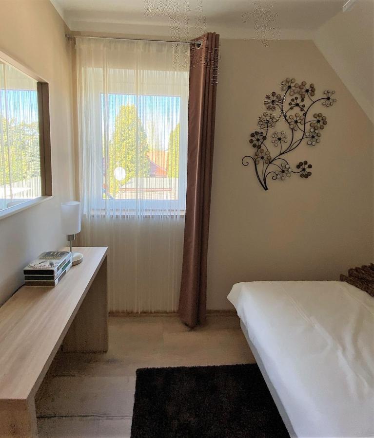 Otium Wellness Apartmanhaz Балатонакараттья Экстерьер фото